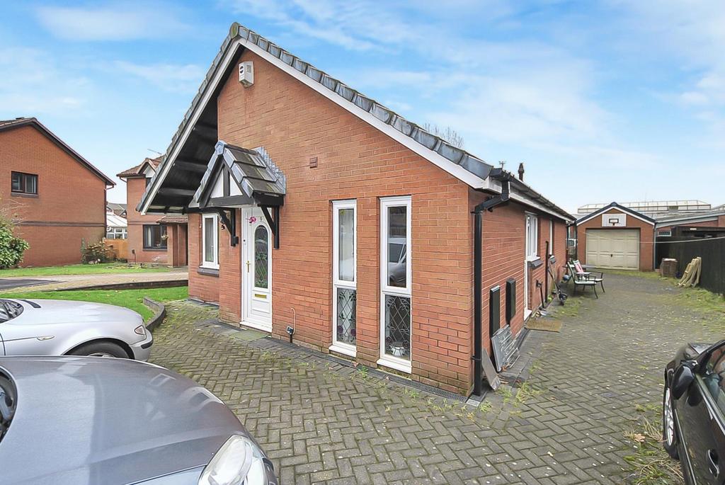 Glenmaye Grove, Hindley Green, Hindley, Wigan, WN2