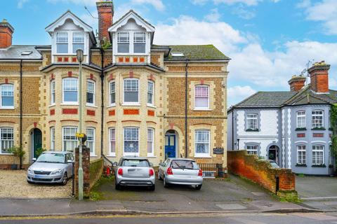 1 bedroom flat to rent, Nightingale Road, Guildford, GU1