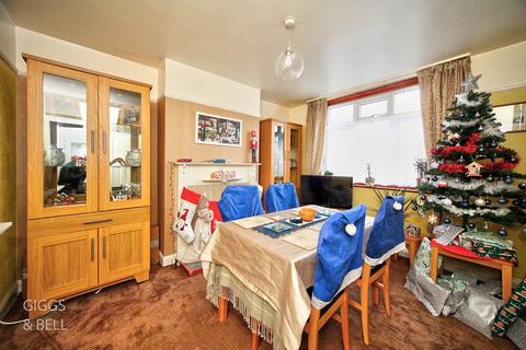 3 bedroom end of terrace house for sale, St. Catherines Avenue, Luton, Bedfordshire, LU3