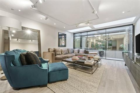 4 bedroom house to rent, Fulham Road, London, SW10