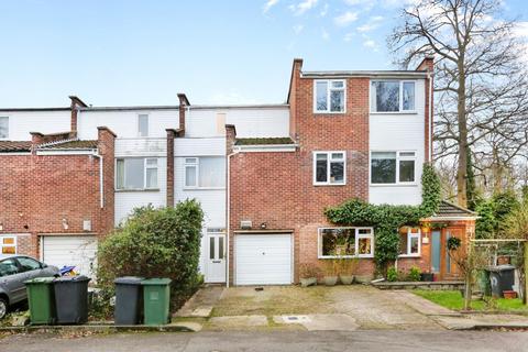 9 Catling Close, London, SE23 2NU