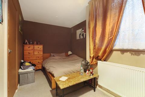 9 Catling Close, London, SE23 2NU