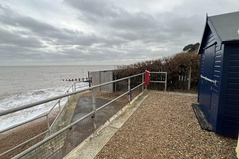 Chalet for sale, Golf Road, Felixstowe IP11