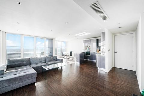 3 bedroom penthouse for sale, The Oxygen, Royal Victoria Dock, E16