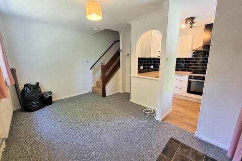 1 bedroom semi-detached house to rent, Hawkswell Walk, Woking GU21