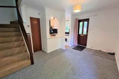 1 bedroom semi-detached house to rent, Hawkswell Walk, Woking GU21