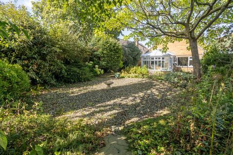 2 bedroom detached bungalow for sale, Thornborough Close, Market Harborough LE16