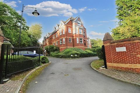 2 bedroom apartment to rent, Oak House, Allerton Park, Chapel Allerton