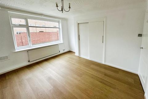 2 bedroom apartment to rent, Bella vista Court, Nicholas Road, Liverpool