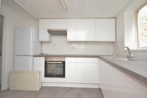 4 bedroom end of terrace house to rent, Luther Street, Brighton BN2