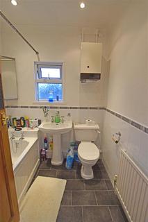 3 bedroom terraced house to rent, Longspears Avenue, Cardiff