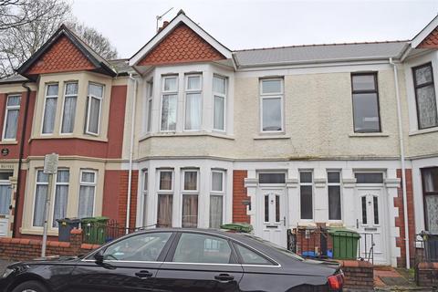 3 bedroom terraced house to rent, Longspears Avenue, Cardiff