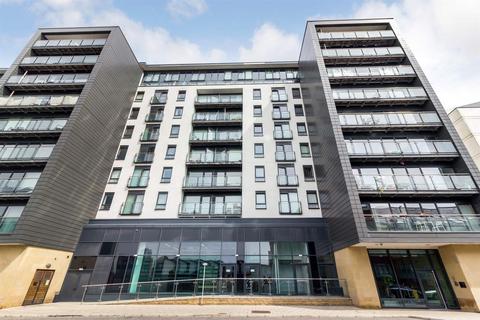 2 bedroom flat to rent, La Salle, Leeds Dock