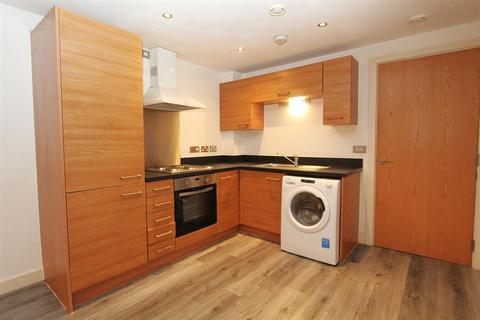 2 bedroom flat to rent, La Salle, Leeds Dock