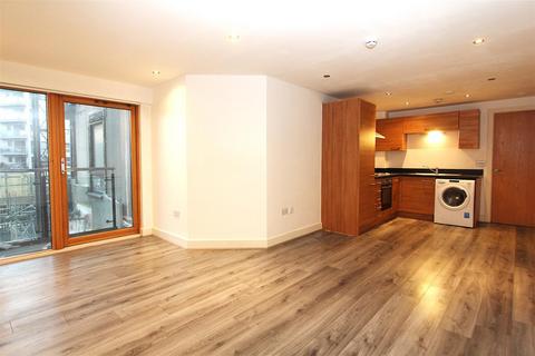 2 bedroom flat to rent, La Salle, Leeds Dock