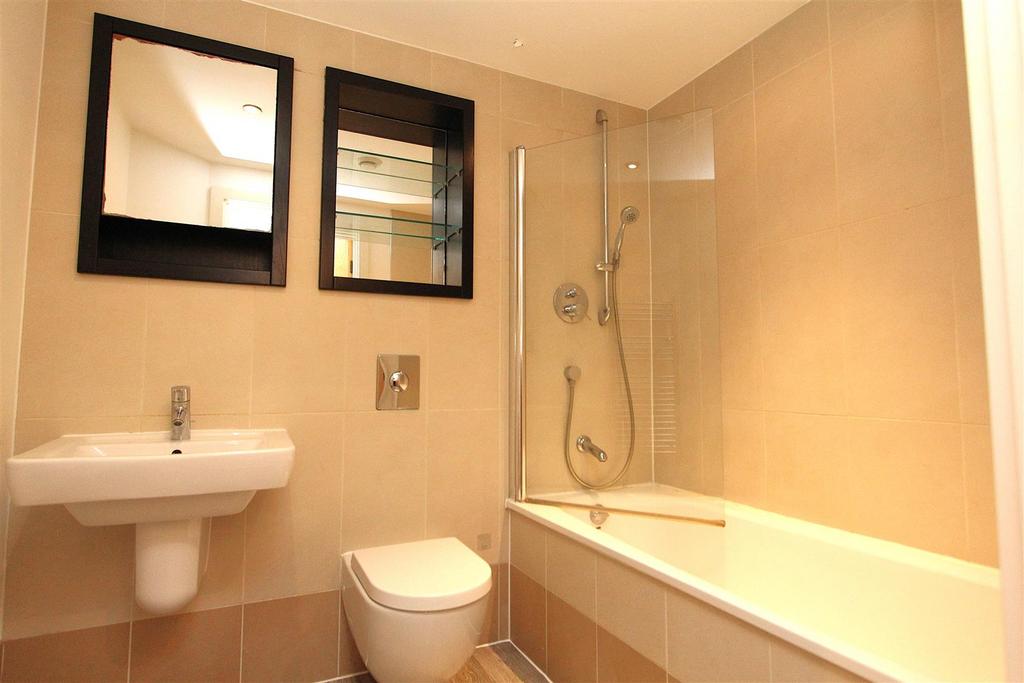 Bathroom.JPG