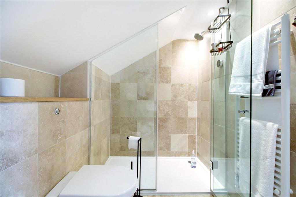 Annexe Shower Room