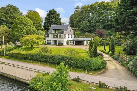 5 bedroom detached house to rent, Woods End, Bramerton, Norwich, Norfolk, NR14