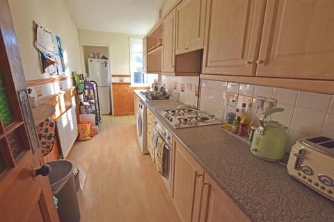 3 bedroom house to rent, Longspears Avenue, Cardiff