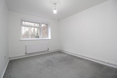 2 bedroom apartment to rent, Canterbury Way, Great Warley, CM13
