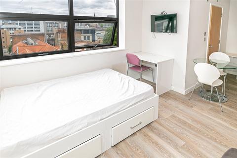 Studio to rent, Crown House, City Centre BS1