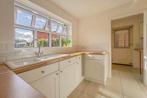 3 bedroom detached house to rent, Hastings Crescent, Cardiff CF3