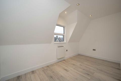 2 bedroom flat to rent, Acton Lane, London NW10