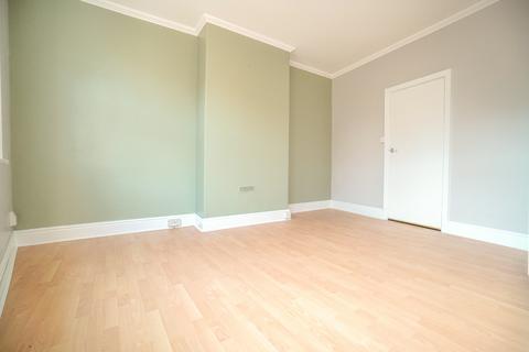 1 bedroom flat to rent, Oakwood Avenue, Oakwood, Leeds, LS8