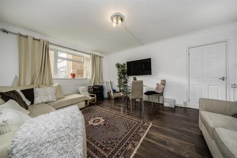 2 bedroom flat for sale, Stanmore Hill, Stanmore HA7