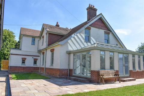 4 bedroom detached house for sale, Norwich Road, Halesworth IP19