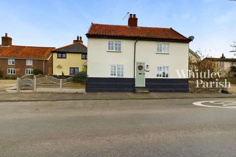 3 bedroom cottage for sale, The Street, Hepworth