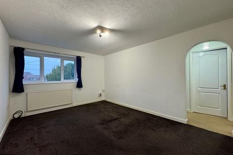 2 bedroom maisonette for sale, Chapel Court, Thatcham RG18