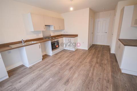 3 bedroom semi-detached house to rent, Stonecliffe Road, Sheffield