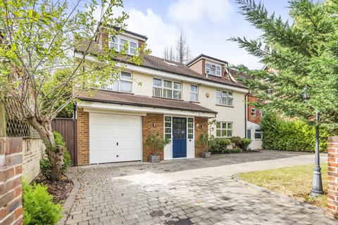 6 bedroom detached house to rent, Westbourne Crescent, Hampshire SO17