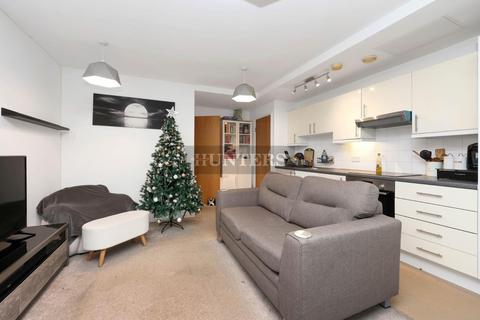 1 bedroom flat for sale, Whitby House, 26 Marsh Wall, E14 9AX