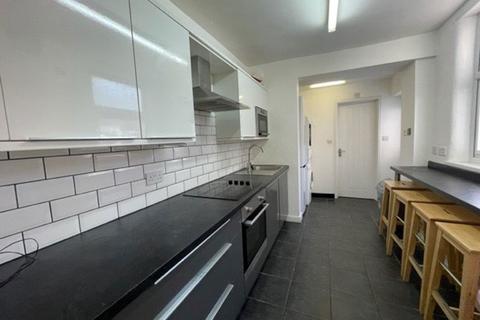 4 bedroom terraced house to rent, Gaul Street, Leicester