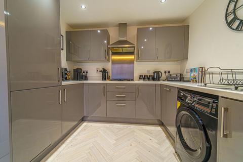 4 bedroom terraced house for sale, Chapel Field Way, Newport, NP19