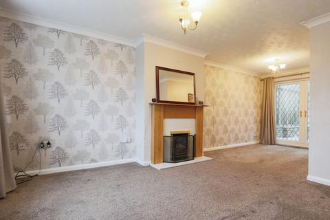 4 bedroom semi-detached house for sale, St. Annes Drive, Cottingham, East Riding of Yorkshire, HU16 4QL