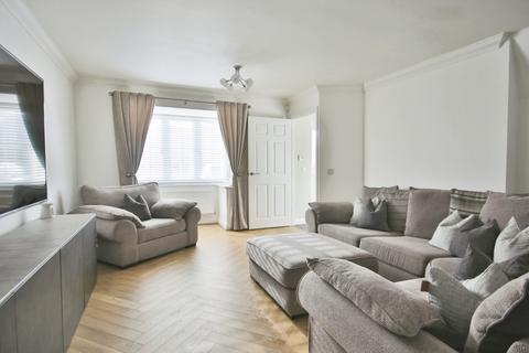 undefined, Grosvenor Road, Kingswood, Hull,  HU7 3FF