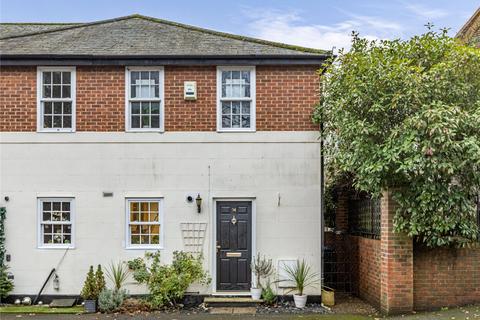 3 bedroom end of terrace house for sale, Murray Road, Chertsey KT16