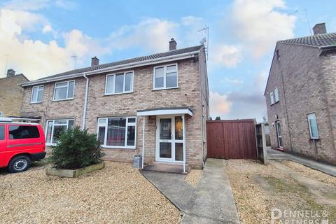 3 bedroom semi-detached house for sale, Hawthorne Drive, Peterborough PE7