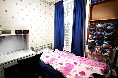 9 Witley Gardens, Southall, UB2 4ES
