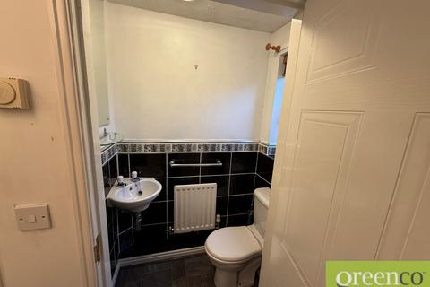 3 bedroom detached house to rent, Threadmill Lane, Salford M27