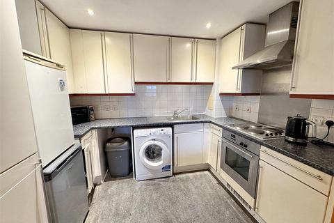 1 bedroom apartment for sale, Forest Lane, London