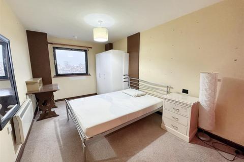 1 bedroom apartment for sale, Forest Lane, London