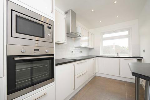 2 bedroom flat for sale, Courtlands, Richmond TW10