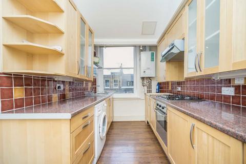 1 bedroom flat for sale, Doughty Street, London WC1N