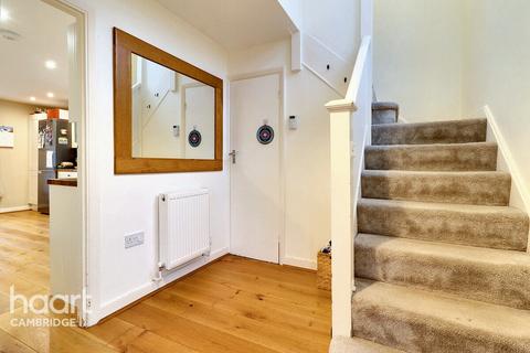 16 Acton Way, Cambridge, CB4 3SD