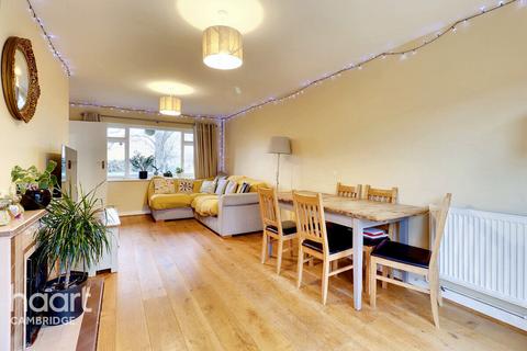 16 Acton Way, Cambridge, CB4 3SD