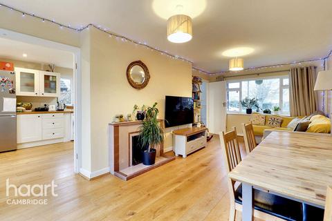 16 Acton Way, Cambridge, CB4 3SD